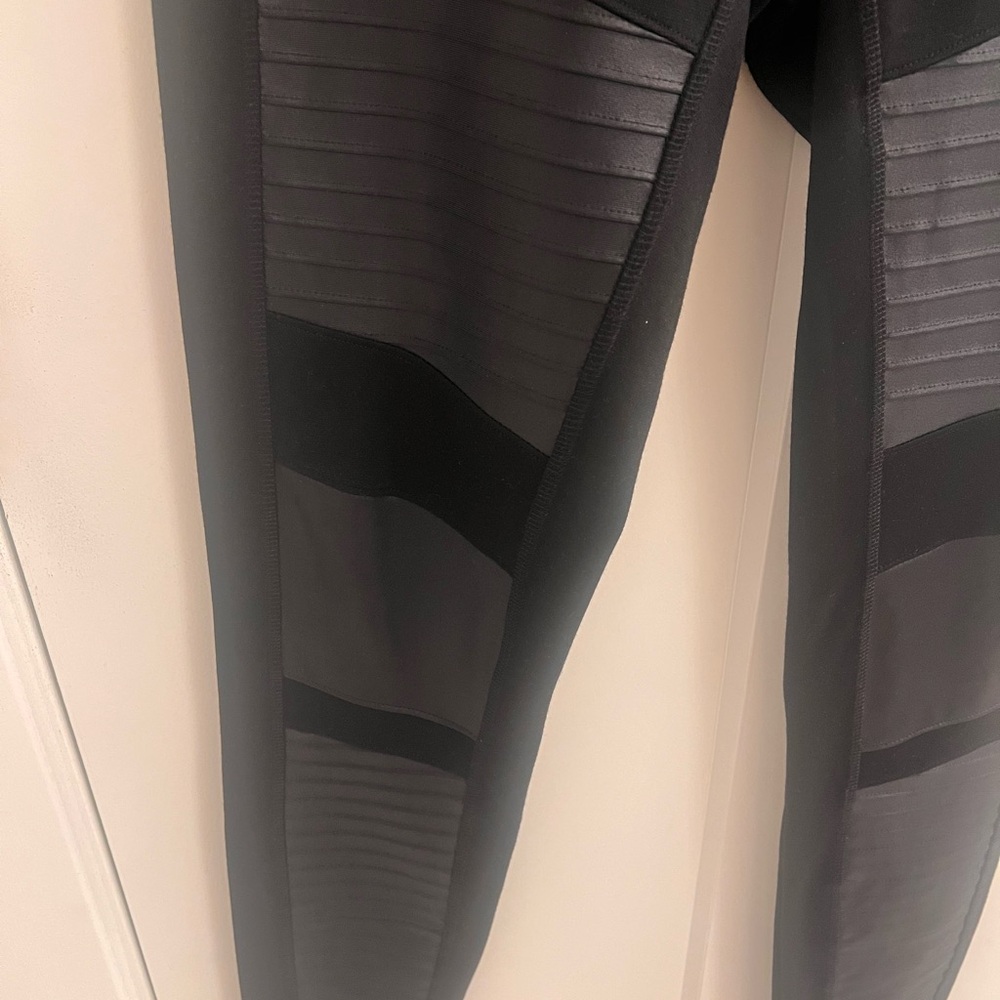 Express Black leggings